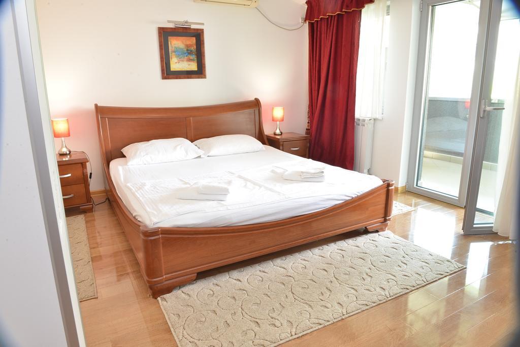Indija Apartment And Rooms In Club מראה חיצוני תמונה