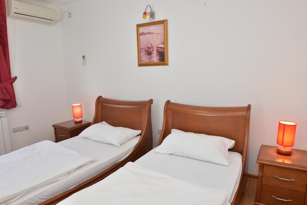 Indija Apartment And Rooms In Club מראה חיצוני תמונה